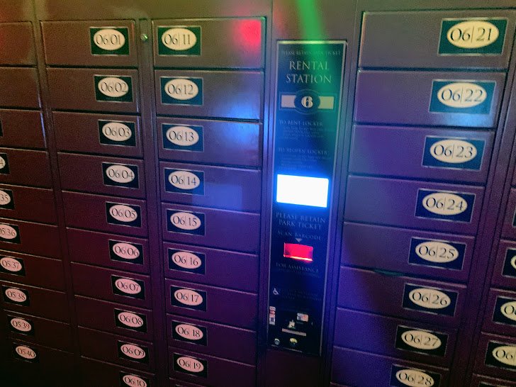 lockers at Universal Orlando